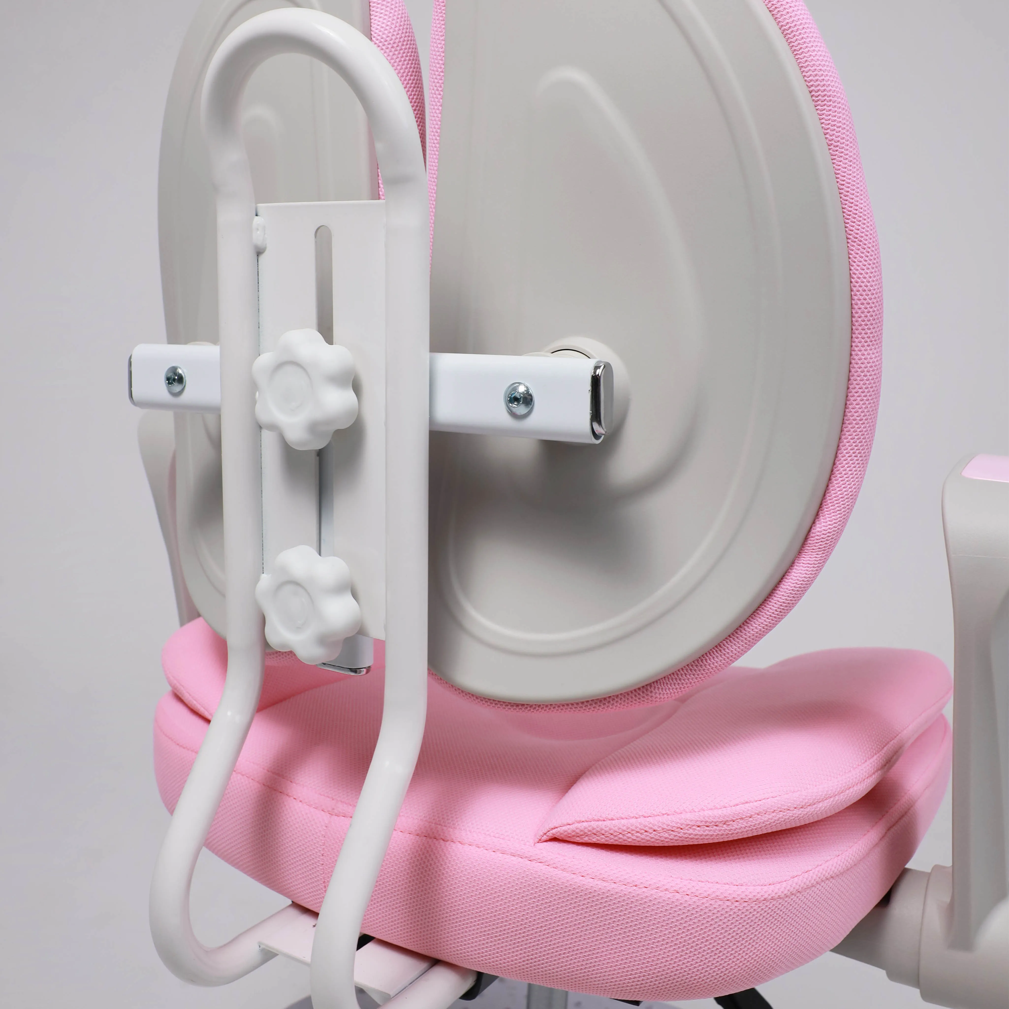Кресло компьютерное детское ZOOM ткань розовый 102534
