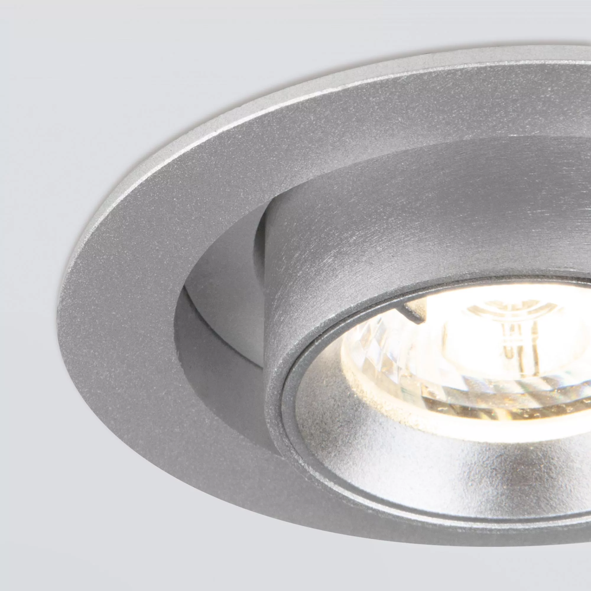 Точечный встраиваемый светильник Elektrostandard Pispa 9917 LED Серебро