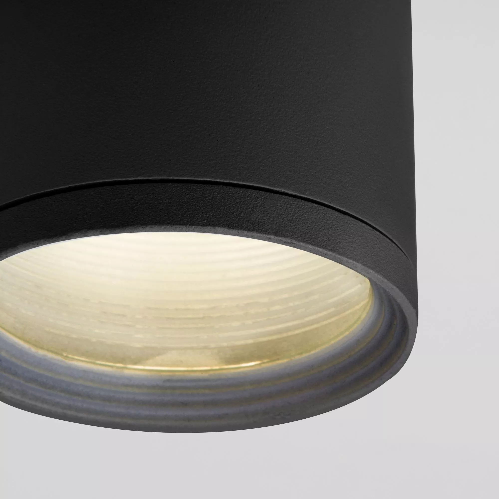 Точечный накладной светильник Elektrostandard Light 35128/H черный