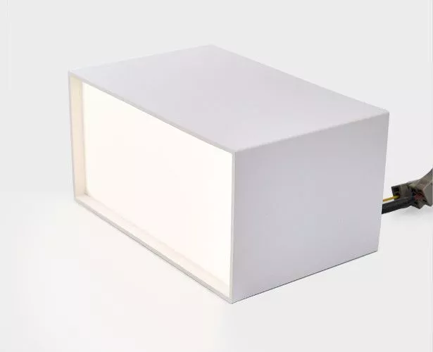 Точечный накладной светильник ITALLINE DL 3029 white 3000K