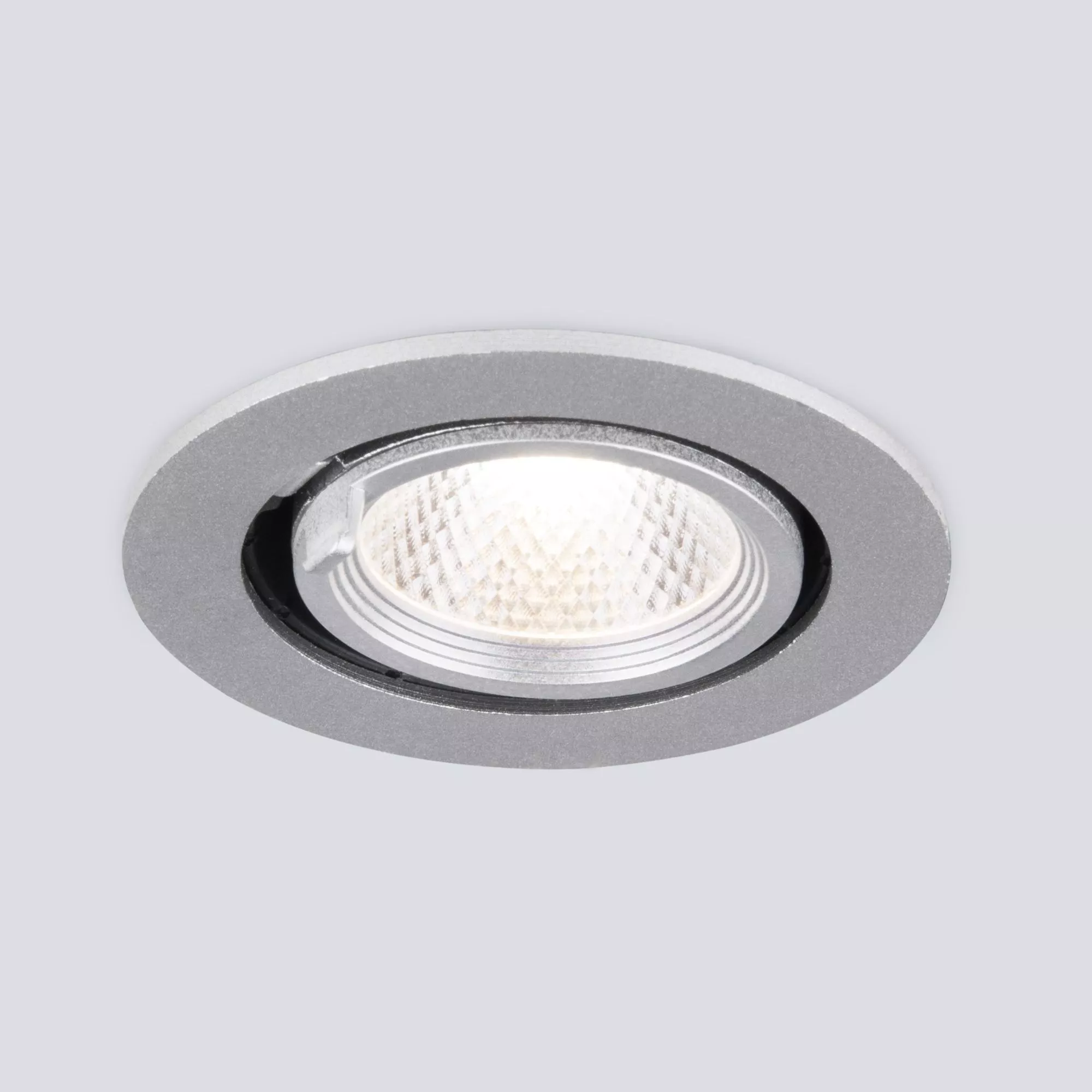 Точечный встраиваемый светильник Elektrostandard Osellu 9918 LED Серебро