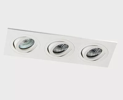 Точечный встраиваемый светильник ITALLINE SAG303-4 white/white