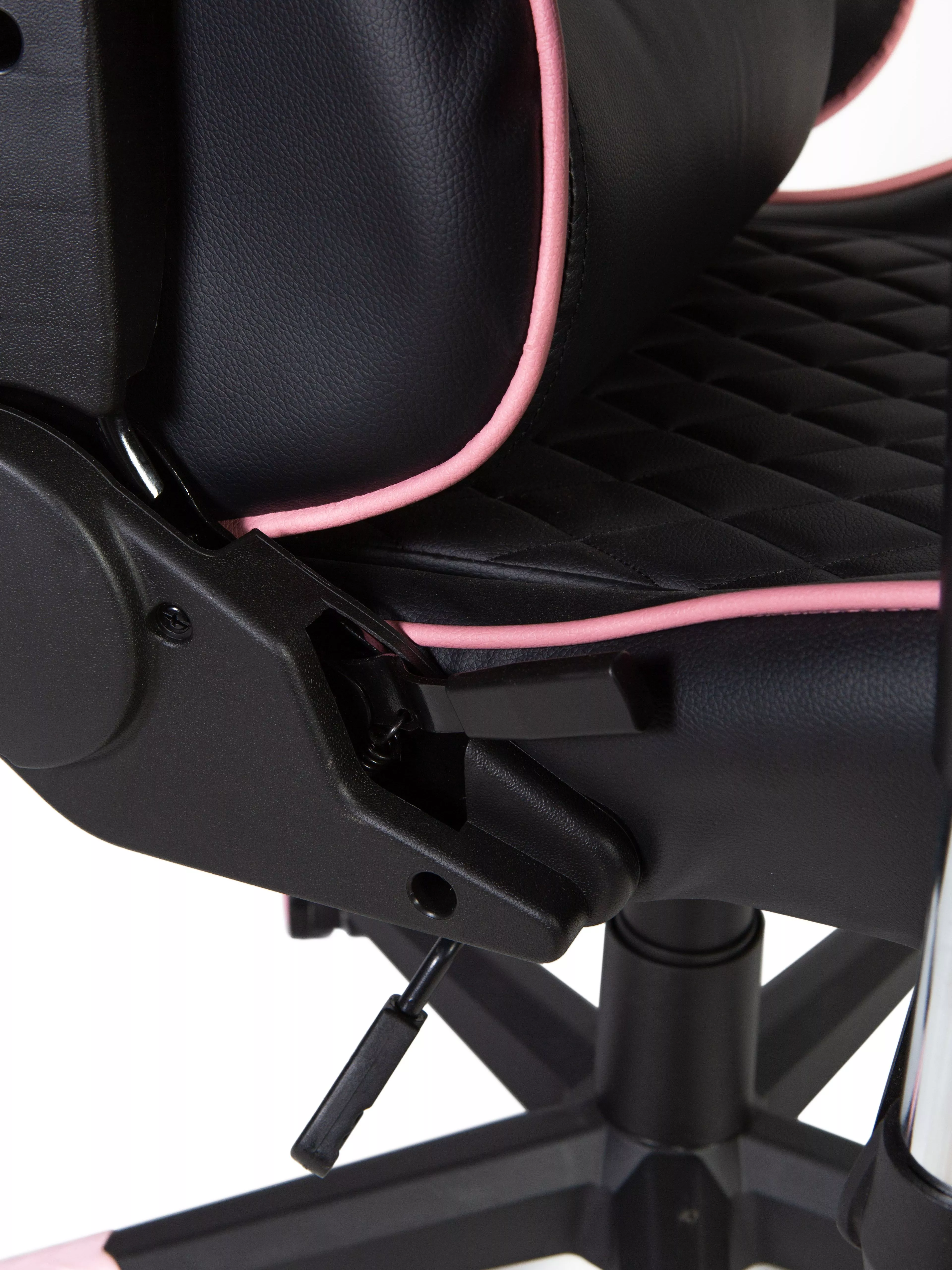 Кресло геймерское Lotus GTO пластик черный фиолетовая окантовка RF-8111 NORDEN